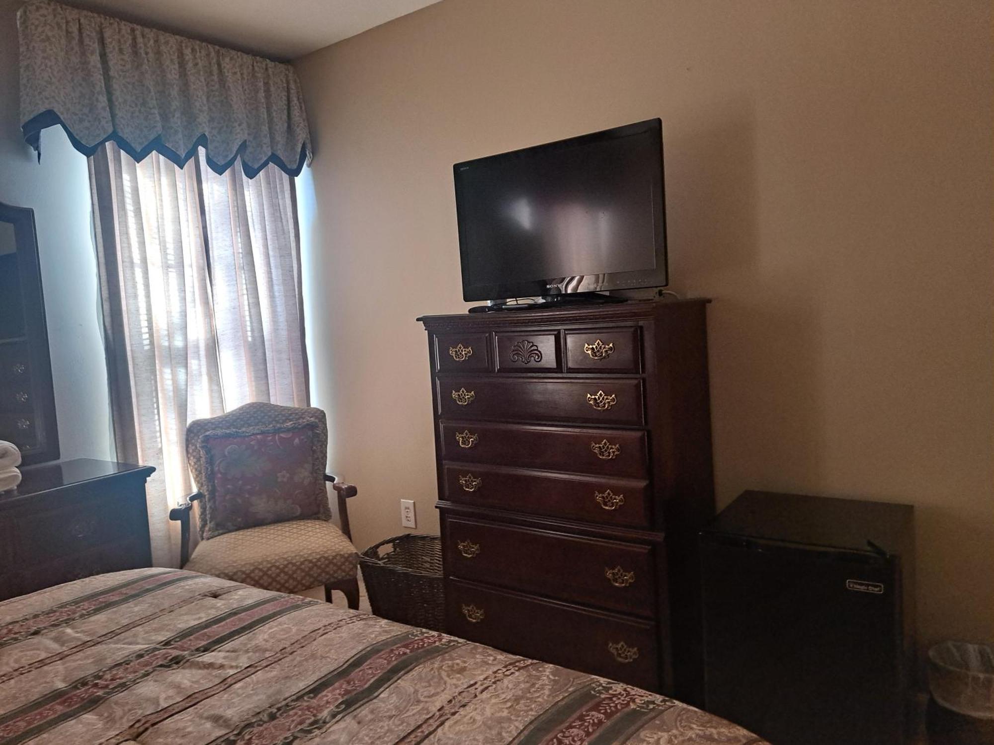 Chiky Sanctuary Apartment Ралей Екстериор снимка