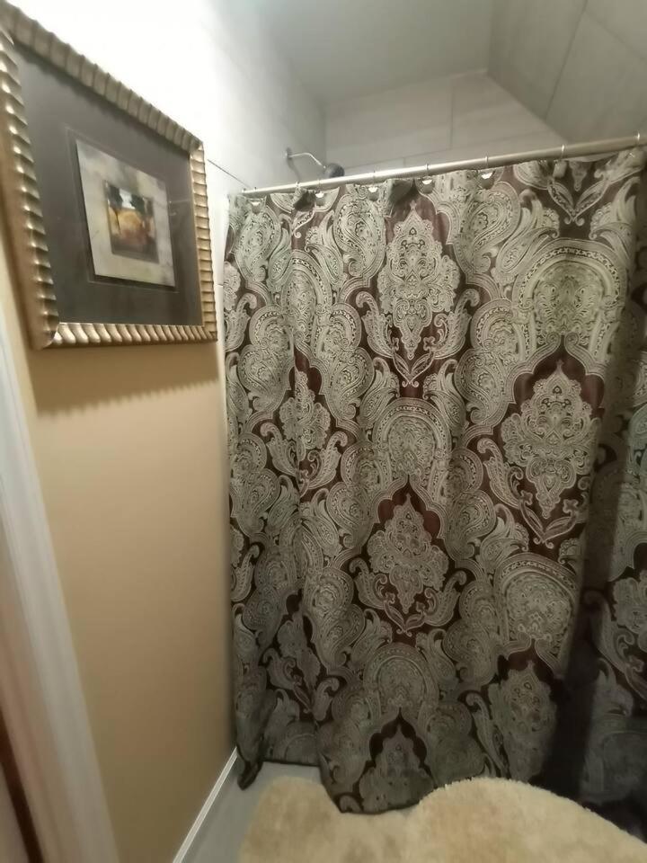Chiky Sanctuary Apartment Ралей Екстериор снимка